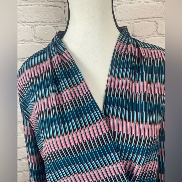 Talbots Wrap Blouse Geometric size 12 - Picture 2 of 10